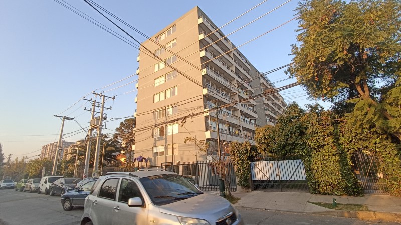 CALLE UNO 6590 / LA CISTERNA...                                            