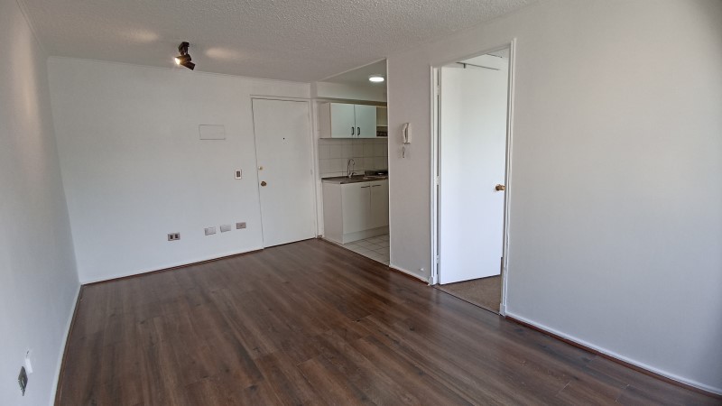 MANUEL RODRIGUEZ 75 / METRO LOS HEROES 