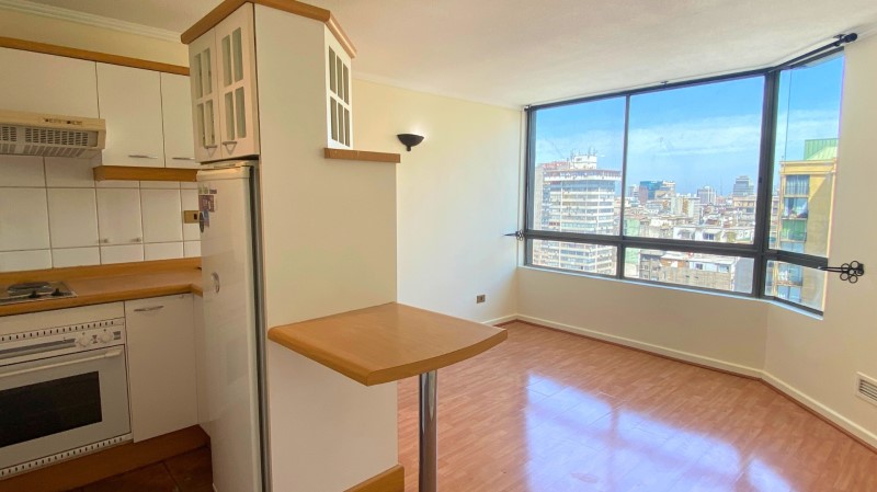 MAC IVER 549 / METRO BELLAS ARTES 